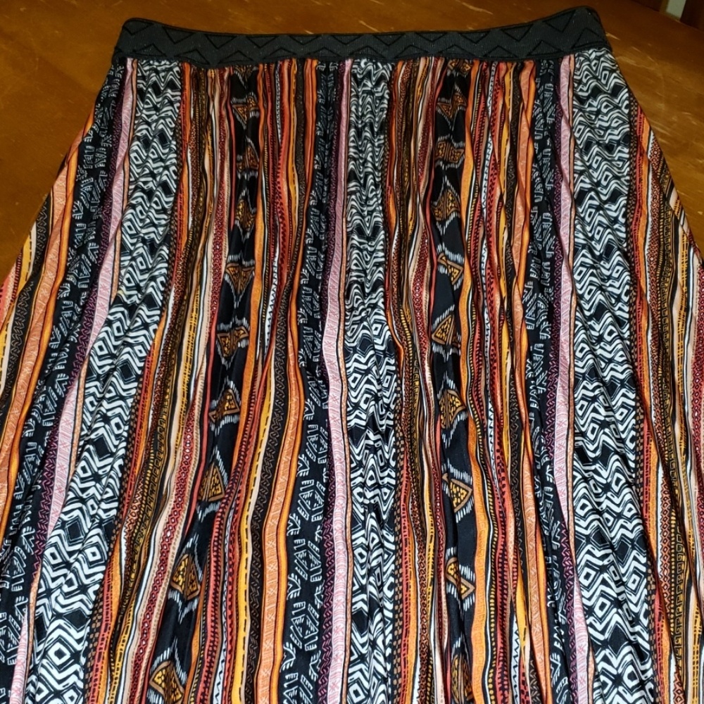 Jill Lularoe Small - Picture 2 of 5